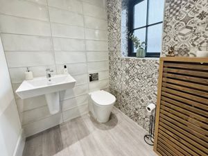 Photo 16- click for photo gallery